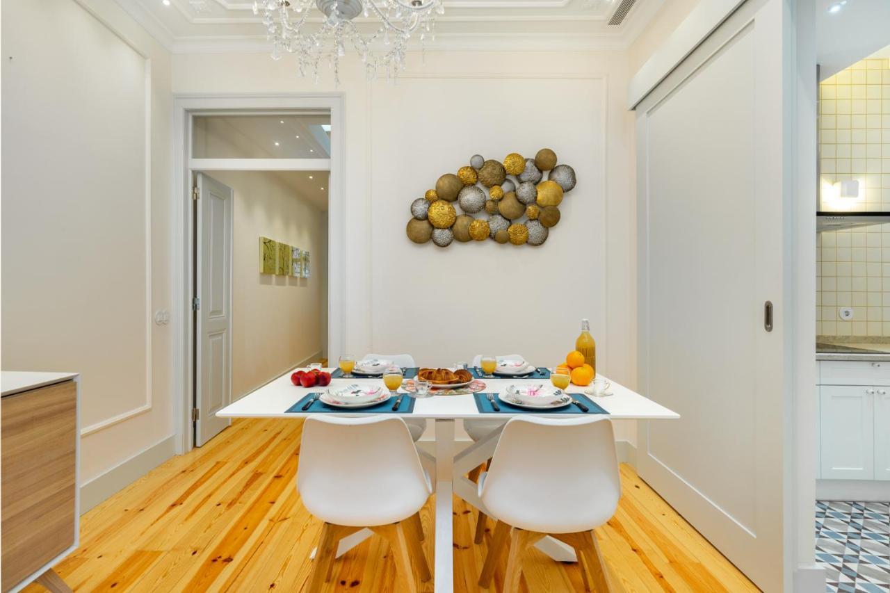 Whome Luxury Stay In Prime Location W/ Ac, Lift & Private Patio Lisboa Ngoại thất bức ảnh