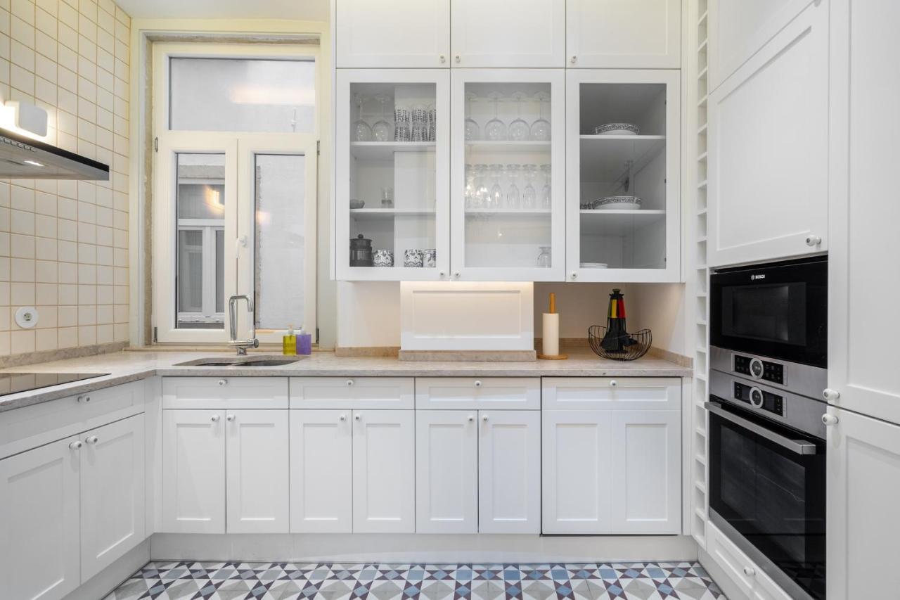 Whome Luxury Stay In Prime Location W/ Ac, Lift & Private Patio Lisboa Ngoại thất bức ảnh